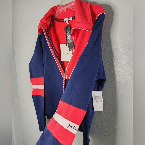 New NFL Football New England Patriots Womens Half Zip Sweater XL New With Tags - Picture 3 of 11